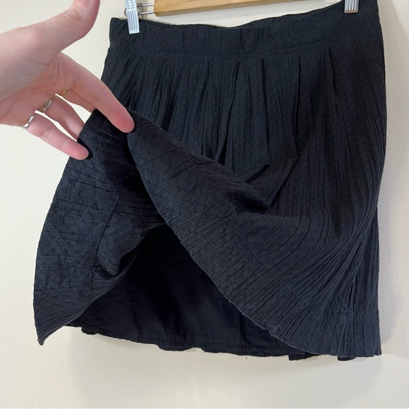 Ann Taylor LOFT Summer Stroll Skirt | Pleated Textured Black Mini Skirt - Picture 5 of 12